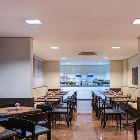 Holiday Inn Express Avenida Sumare Sao Paulo Exterior photo