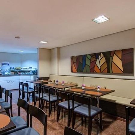Holiday Inn Express Avenida Sumare Sao Paulo Exterior photo