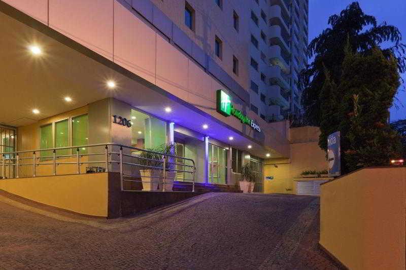 Holiday Inn Express Avenida Sumare Sao Paulo Exterior photo